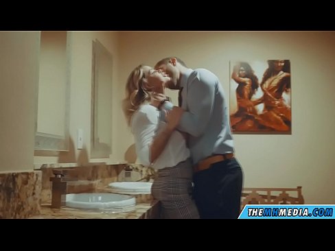 ❤️ Wanneer een rondborstige blondine je verleidt in een openbaar toilet ❌ Russian porno at nl.nastypornpics-com.ru